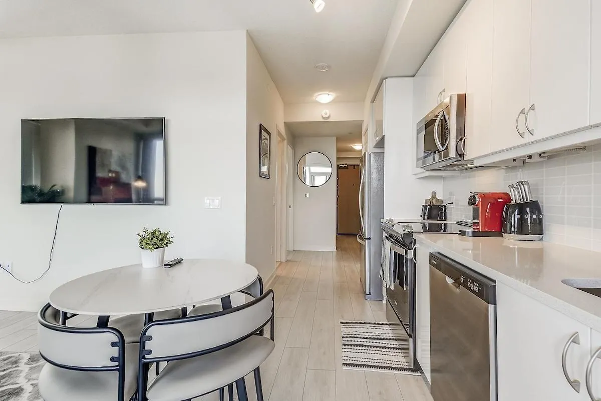 Apartment Toronto Condo With Lake Views Canada