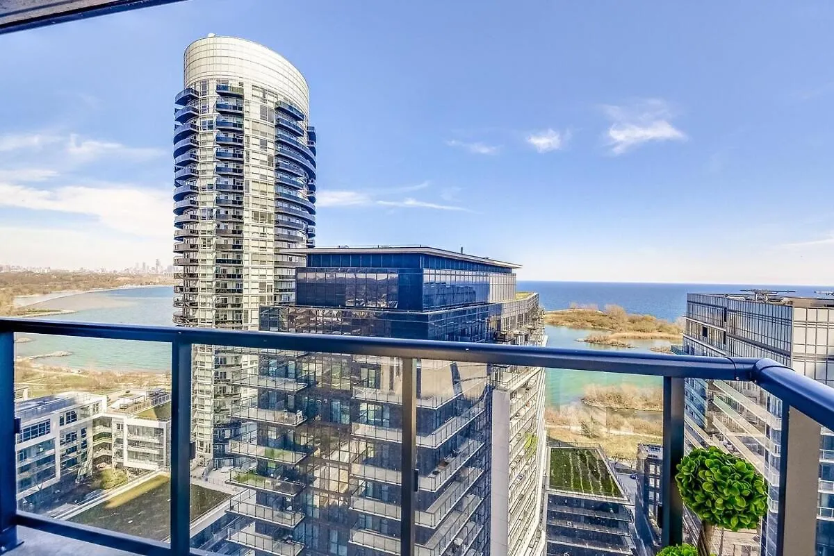 Toronto Condo With Lake Views Apartment